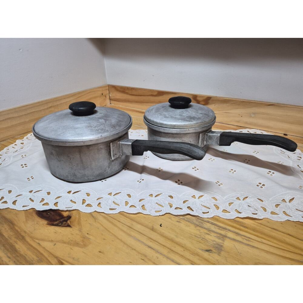 VTG Kitchen Craft Aluminum Pans Pots w/Lids Cookware 1950's Set 4pc